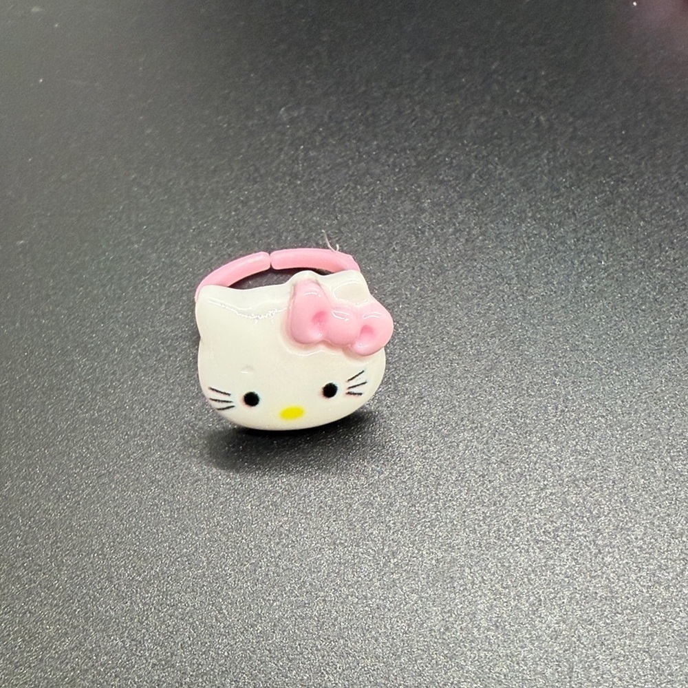 Hello Kitty Pink Beaded Jewelry Set for Kids - Picture 4 of 7